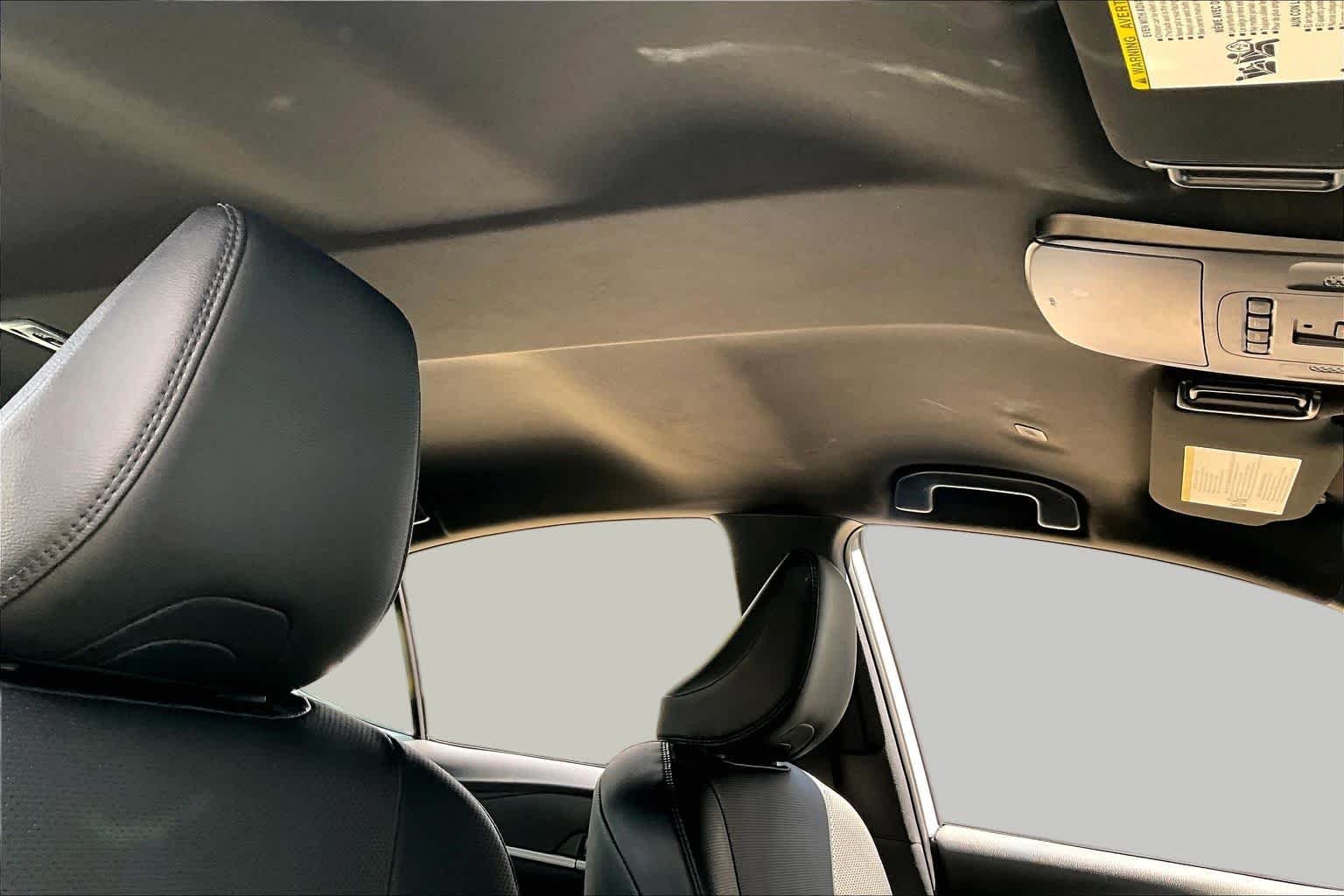 Used 2025 Wind Chill Pearl Toyota XSE image 14