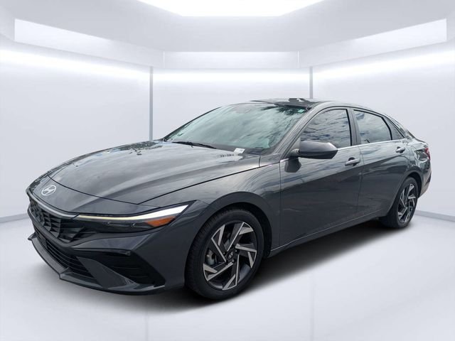 Used 2024 Gray Hyundai SEL image 7