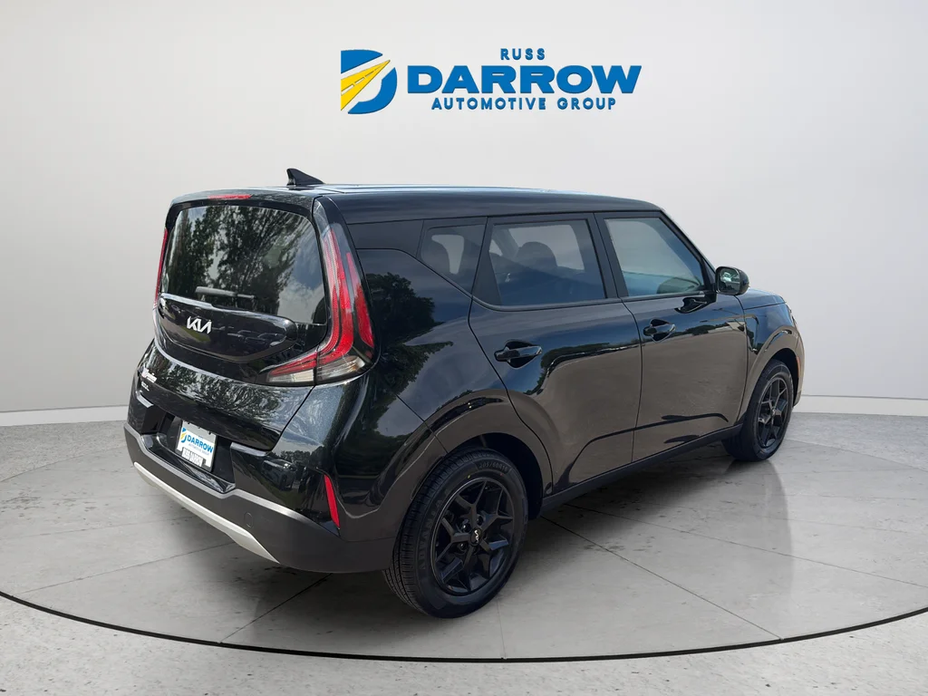 Used 2023 Black Kia LX image 5