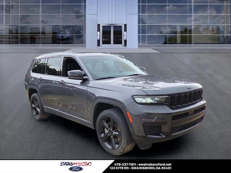 Used 2023 Metallic Jeep Altitude image 1