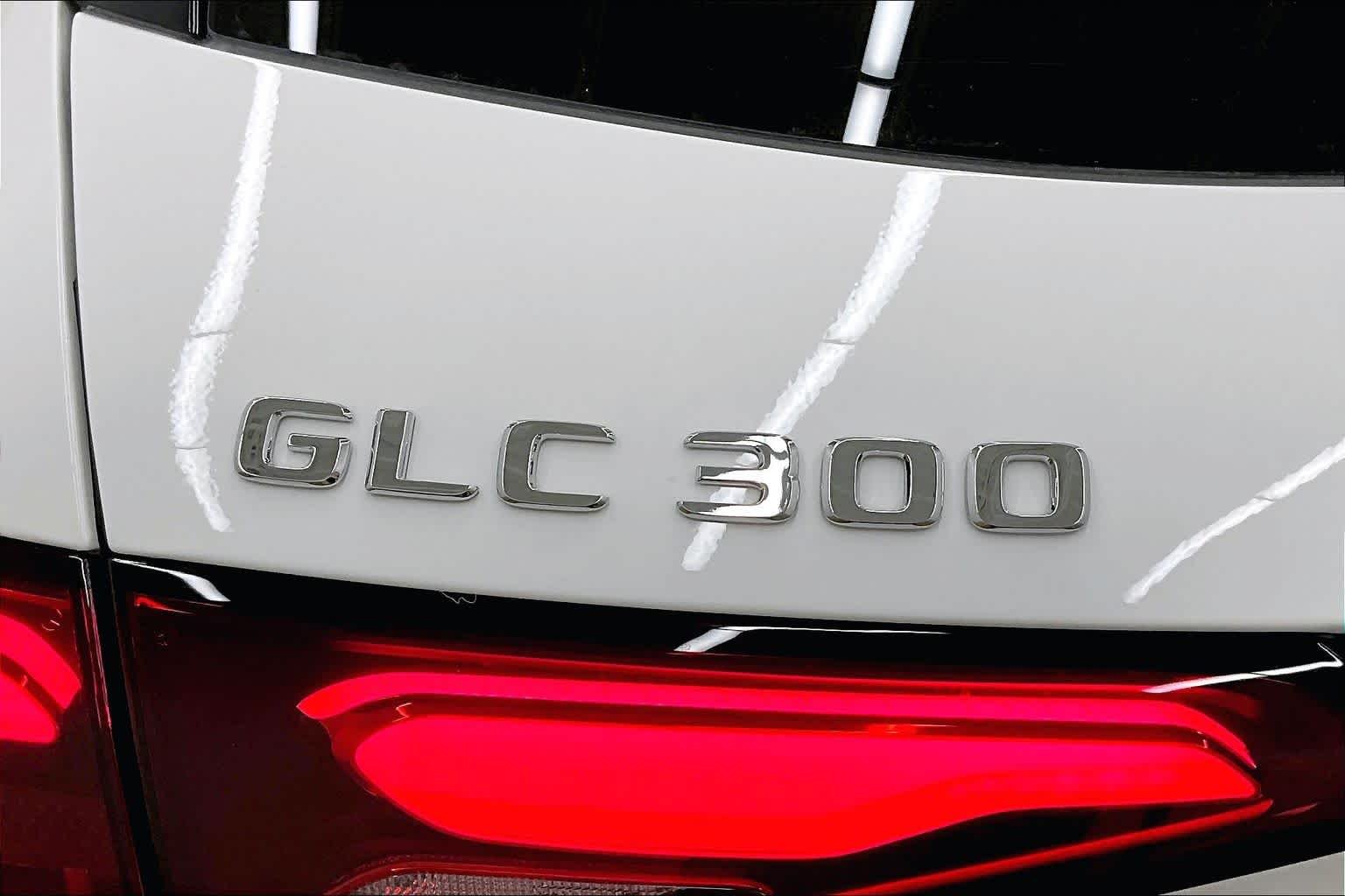 New 2026 Polar White Mercedes-Benz GLC 300 image 15