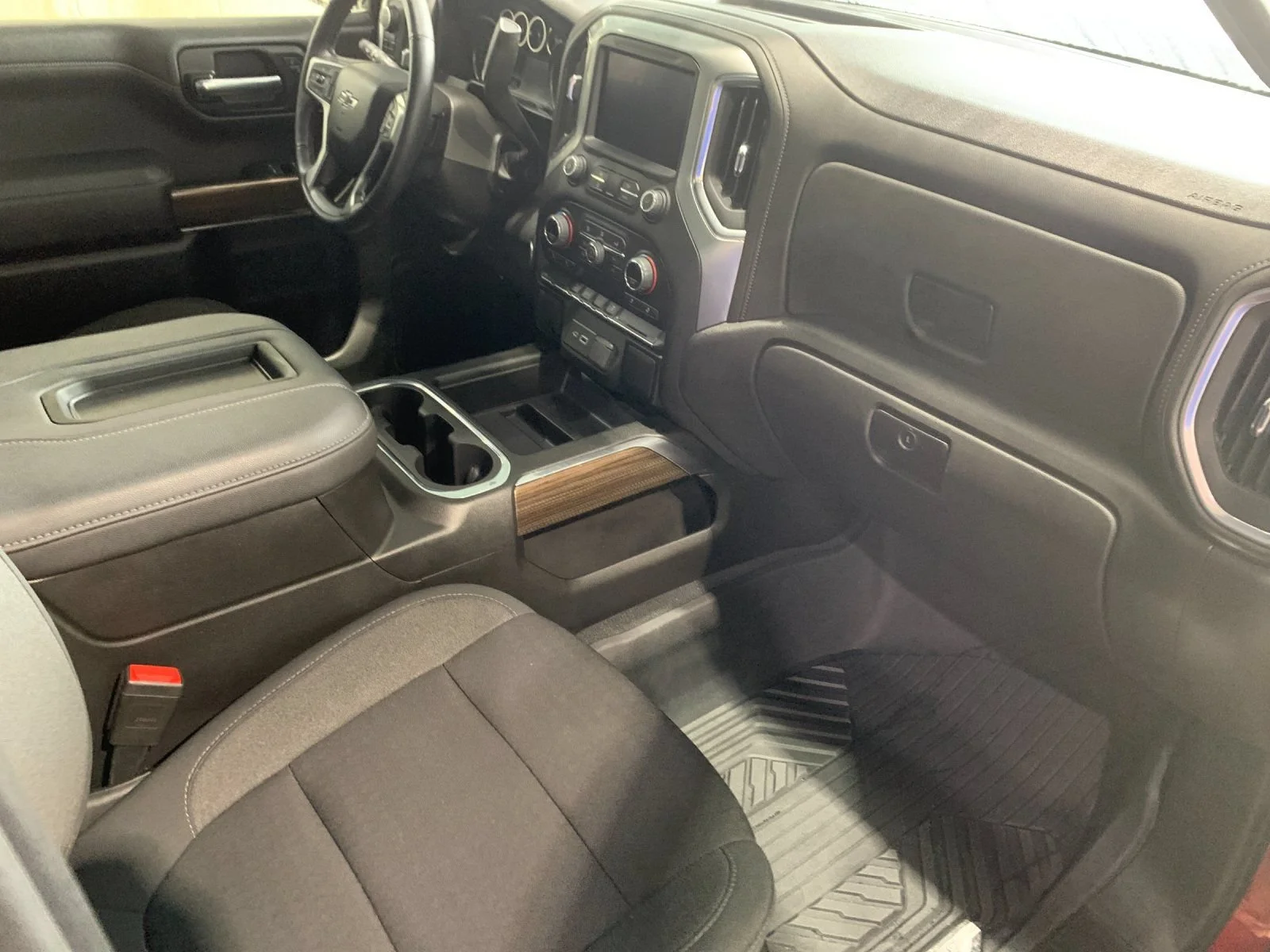 Used 2022 CHERRY RED TINTCOAT Chevrolet LT Trail Boss image 17