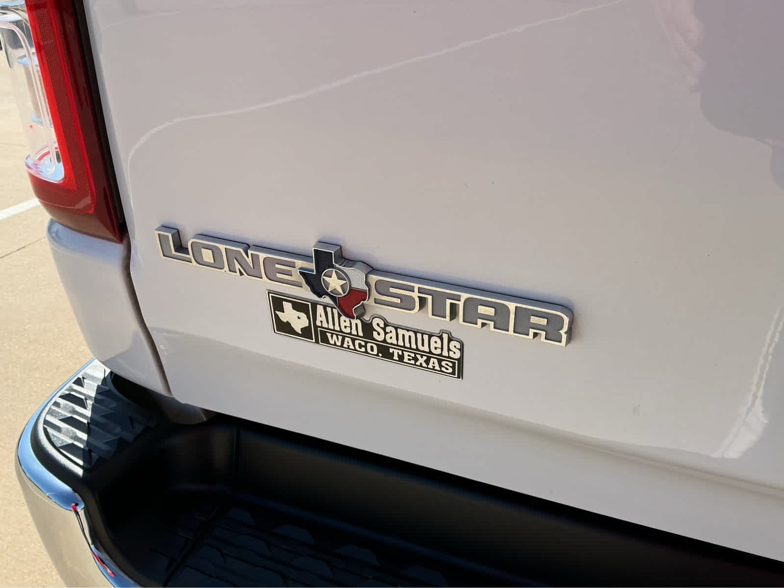 Used 2022 Bright White Clearcoat Ram Lone Star image 10