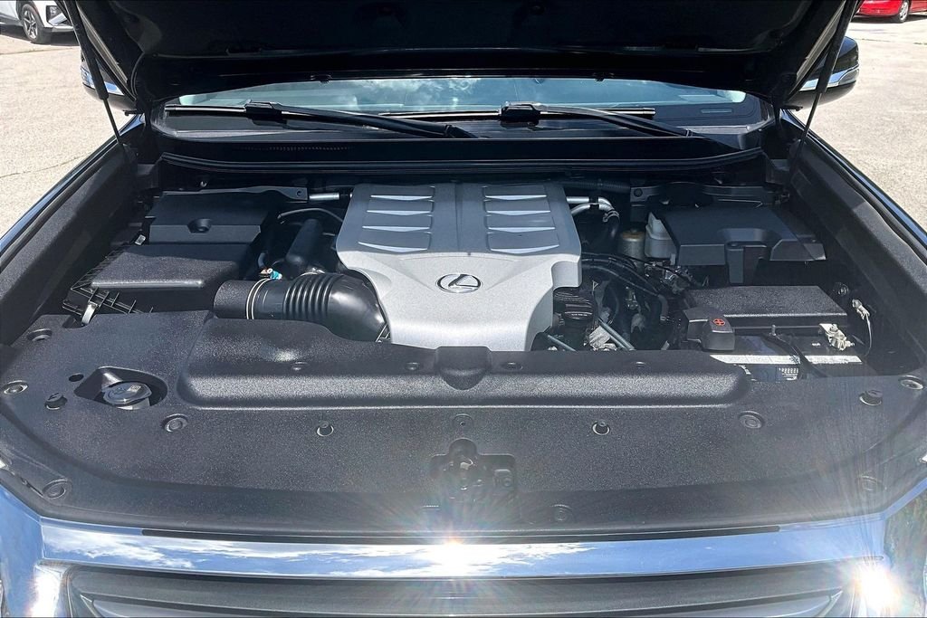 Used 2017 Black Lexus 460 image 12