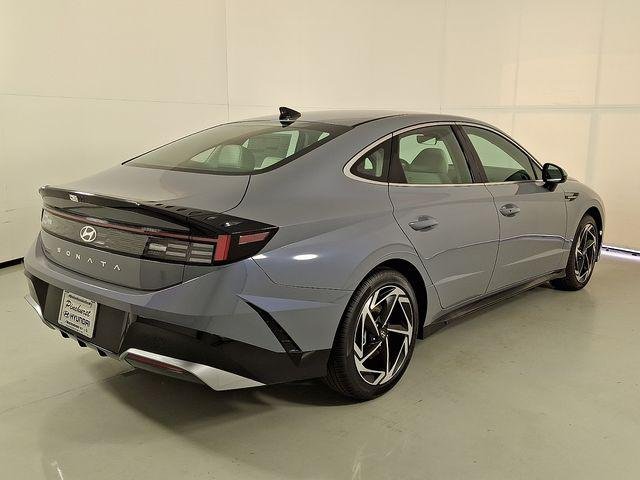 2026 Hyundai Sonata SEL - Photo 9