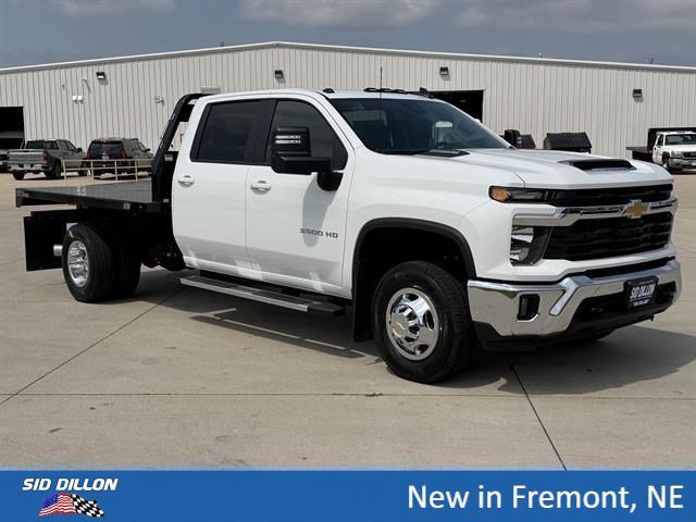 New 2026 Summit White Chevrolet LT image 13