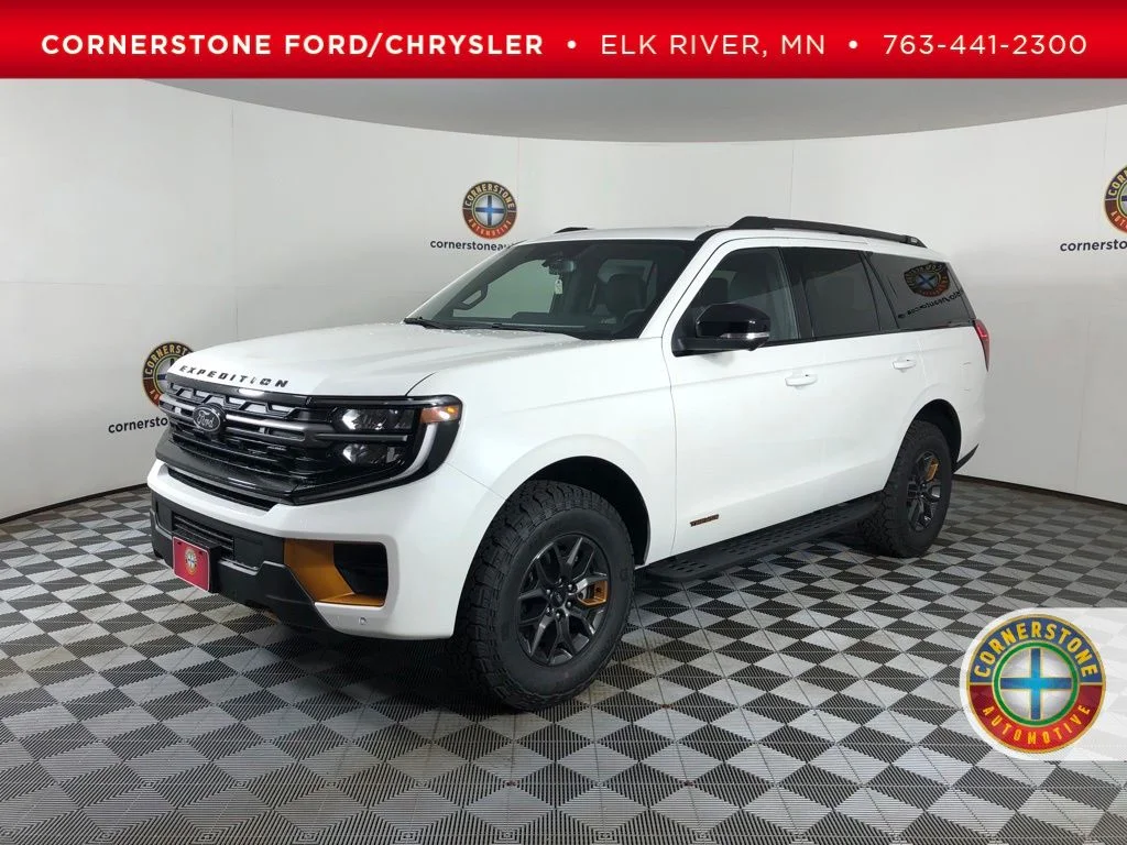 New 2026 Star White Metallic Tri-Coat Ford Tremor® image 1