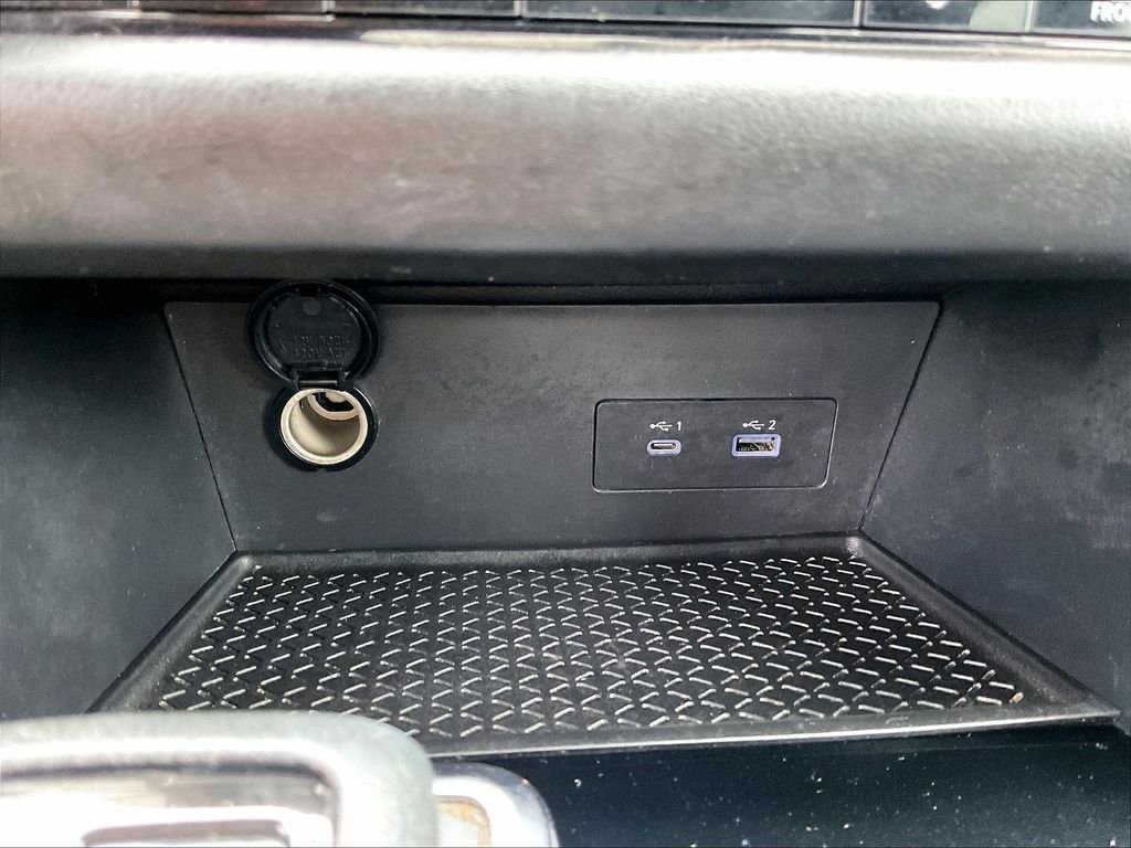 Used 2022 Red Nissan SV image 12