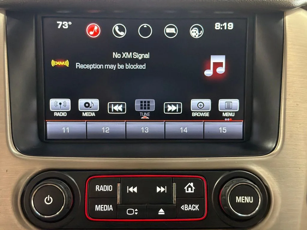 Used 2016 Sparkling Silver Metallic GMC Denali image 16