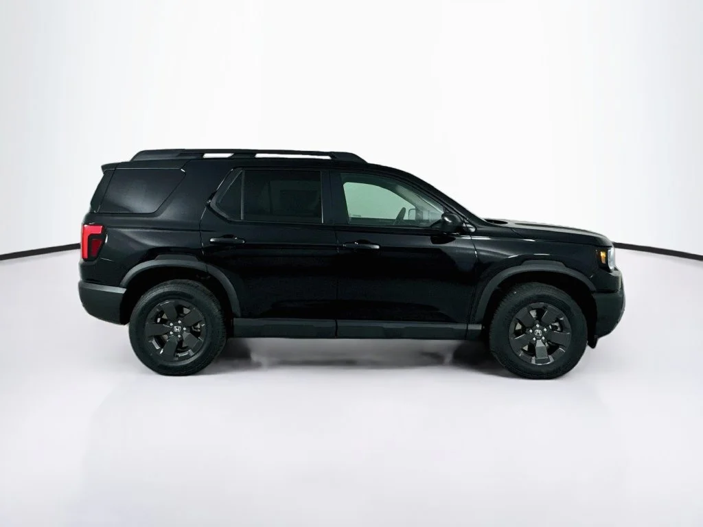 New 2026 Crystal Black Pearl Honda RTL image 9