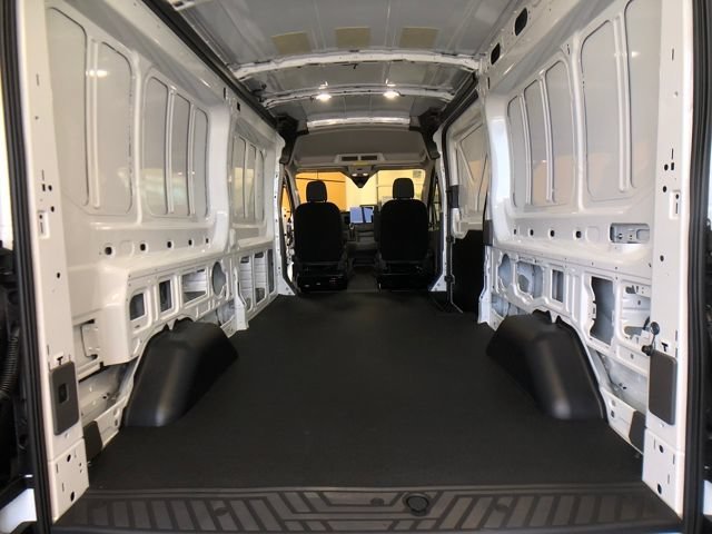 New 2026 Oxford White Ford Cargo Van image 18
