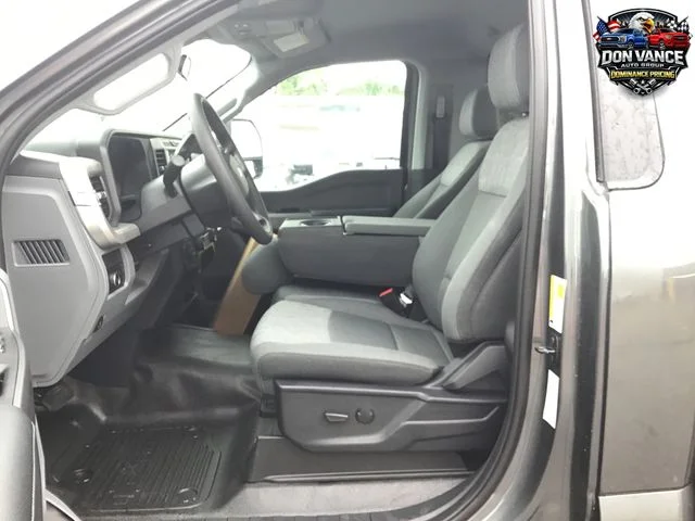 New 2026 Carbonized Gray Metallic Ford F-450® XLT image 9