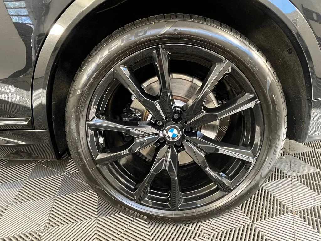 Certified Used 2025 Black Sapphire Metallic BMW xDrive40i image 14