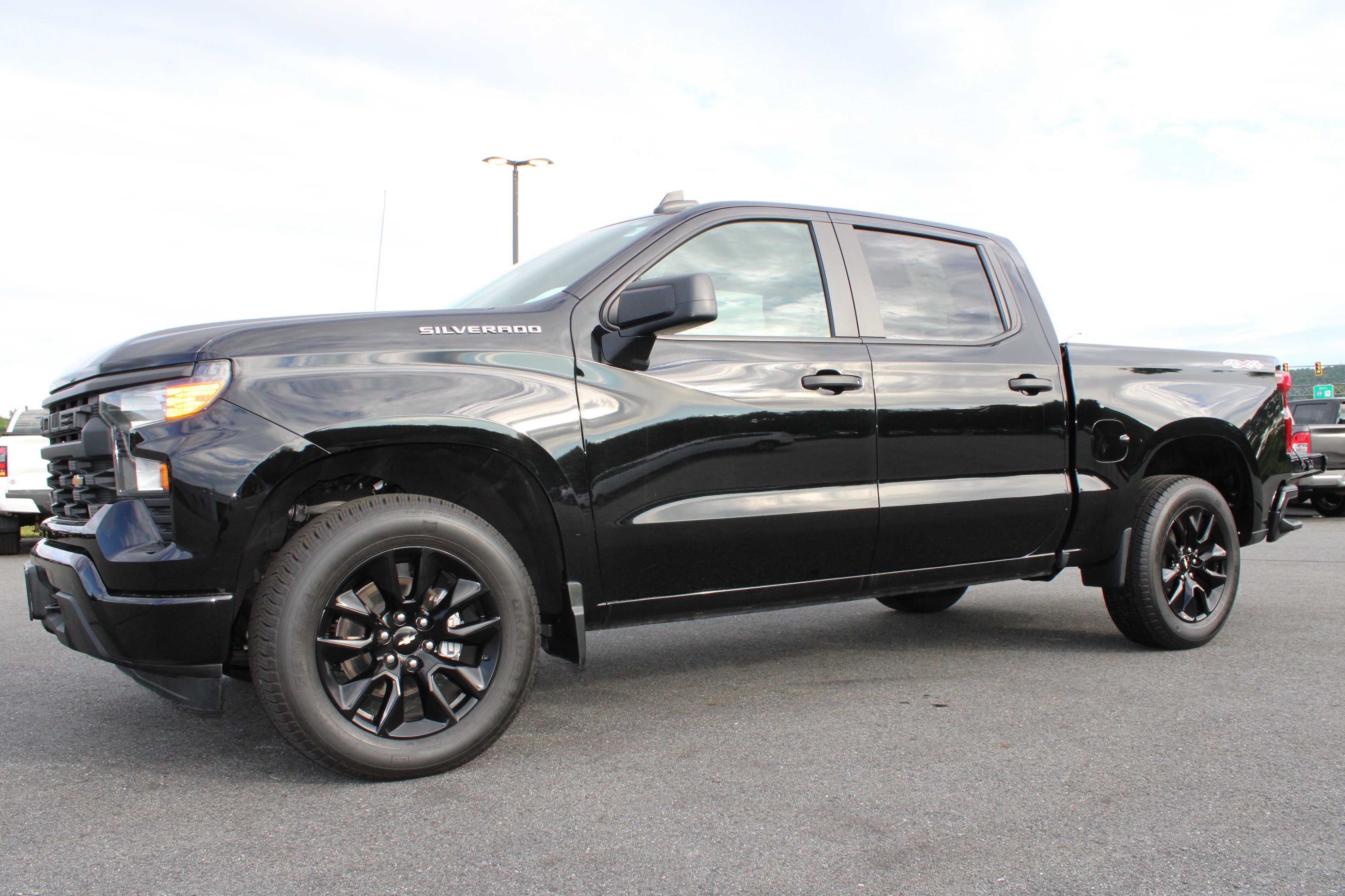 Used 2023 Black Chevrolet Custom image 14