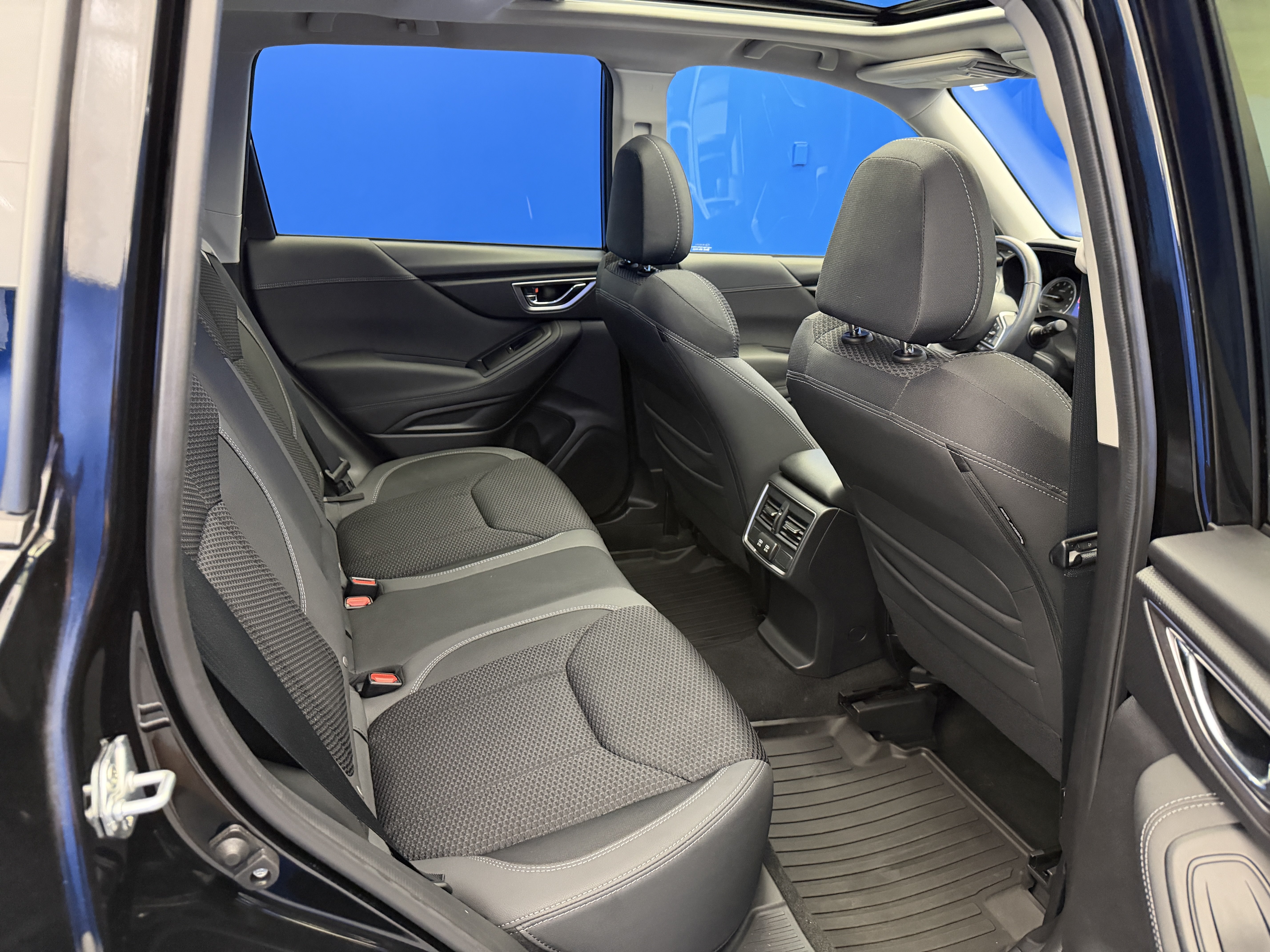 Used 2024 Crystal Black Pearl Subaru Premium image 29