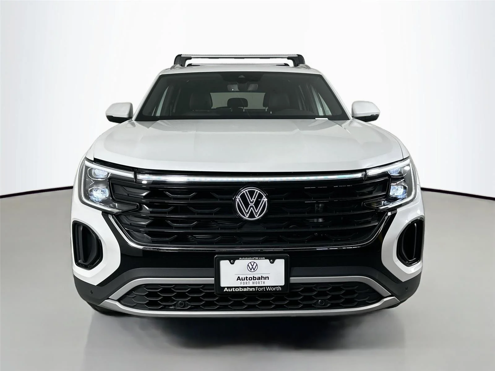New 2026 Opal White Pearl Volkswagen 2.0T SE w/Technology image 2