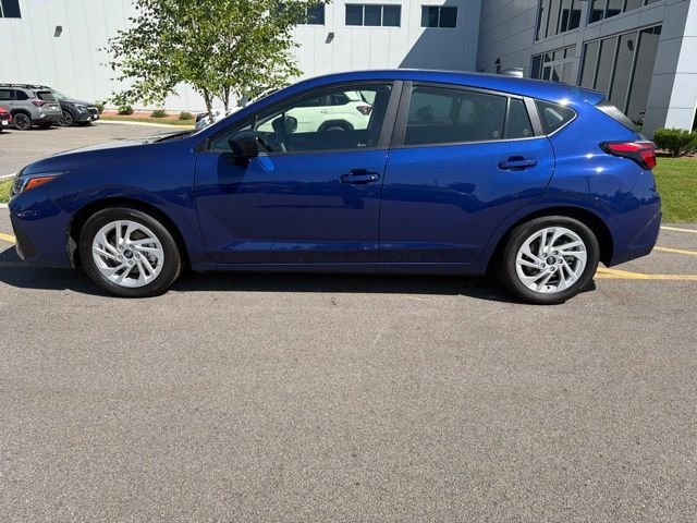 Used 2025 Blue Subaru Base image 8
