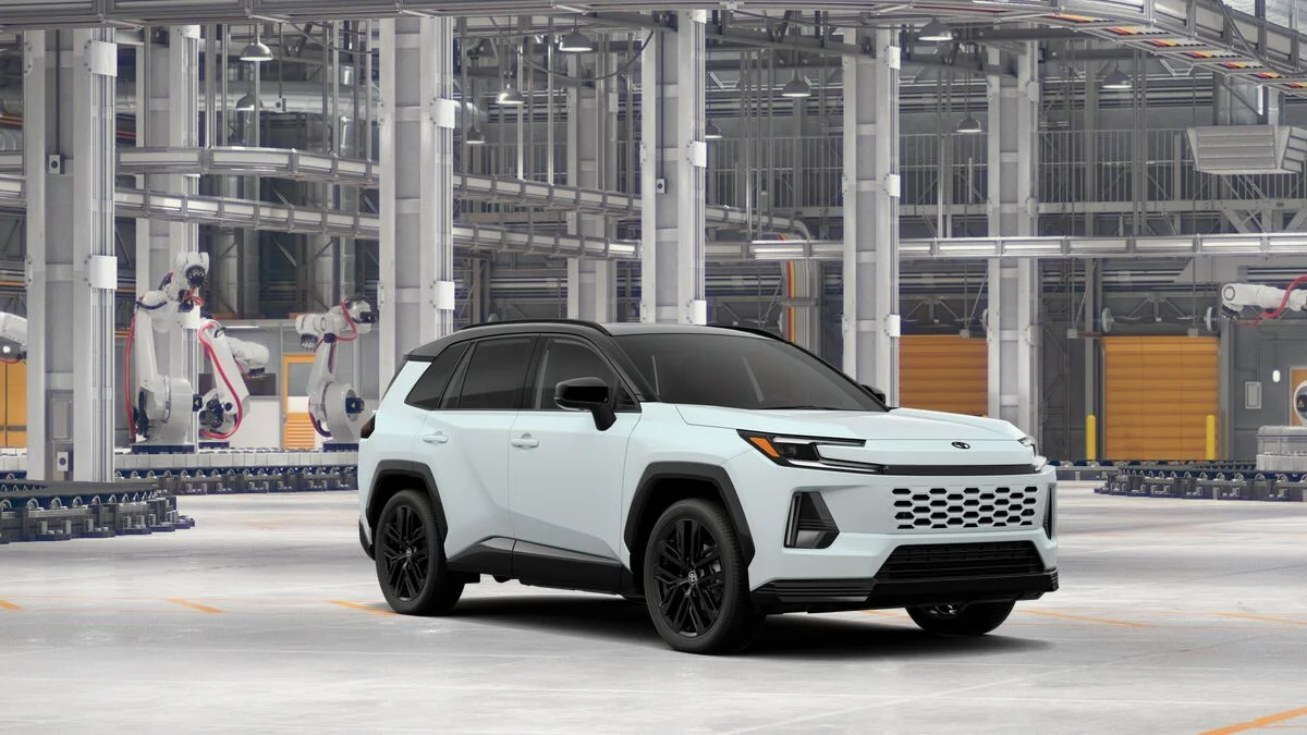 New 2026 Wind Chill Pearl With Midnight Black  Roof Toyota XSE image 15