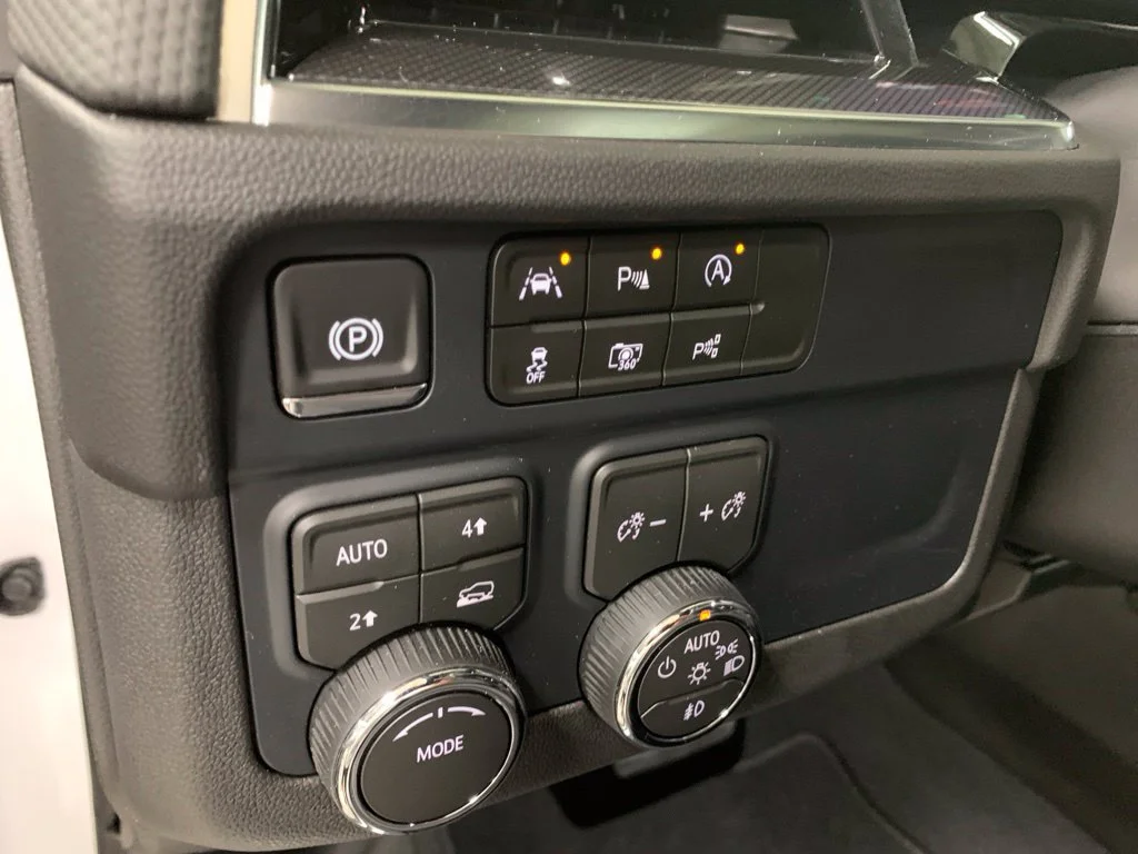 Used 2026 Summit White Chevrolet RST image 36
