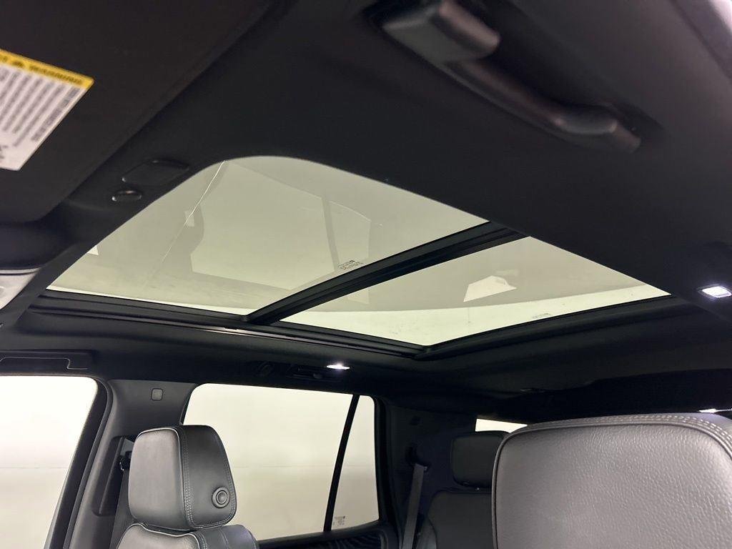 Used 2021 Onyx Black GMC Denali image 28