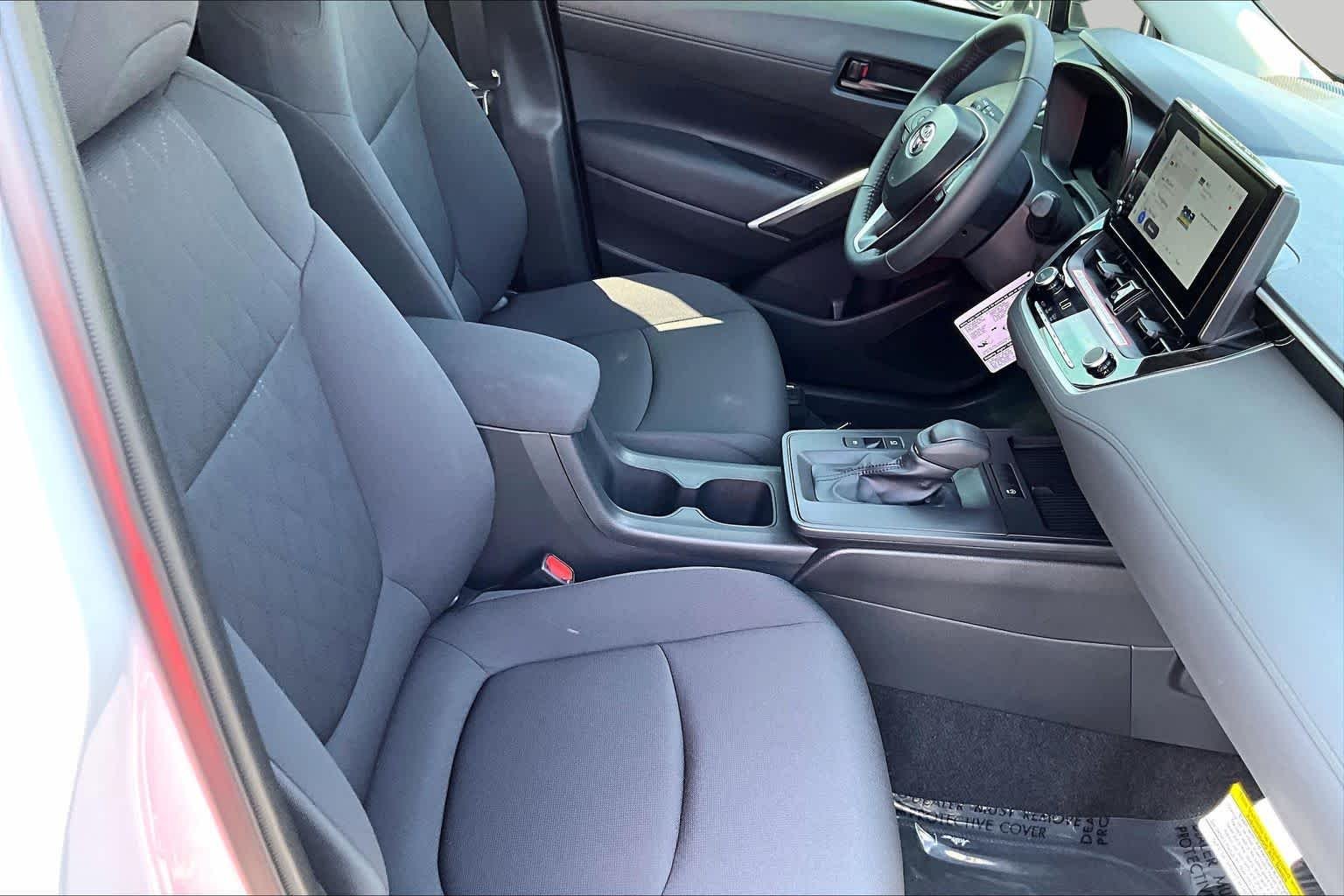 Used 2026 Wind Chill Pearl Toyota LE image 9