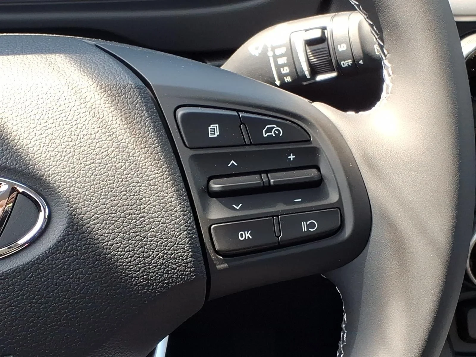 New 2026 Onyx Black Hyundai SEL image 16