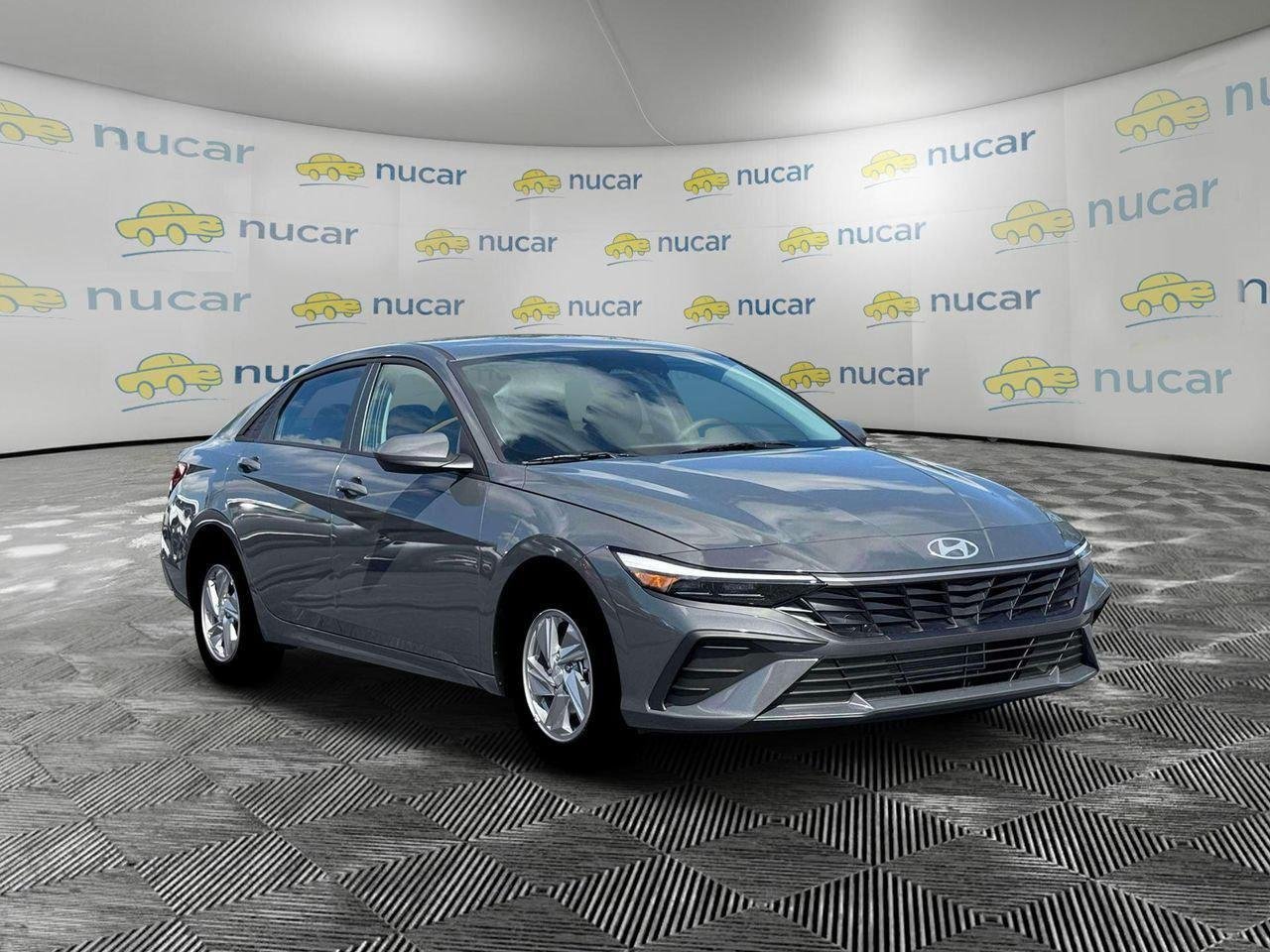 2026 Hyundai Elantra — photo 11