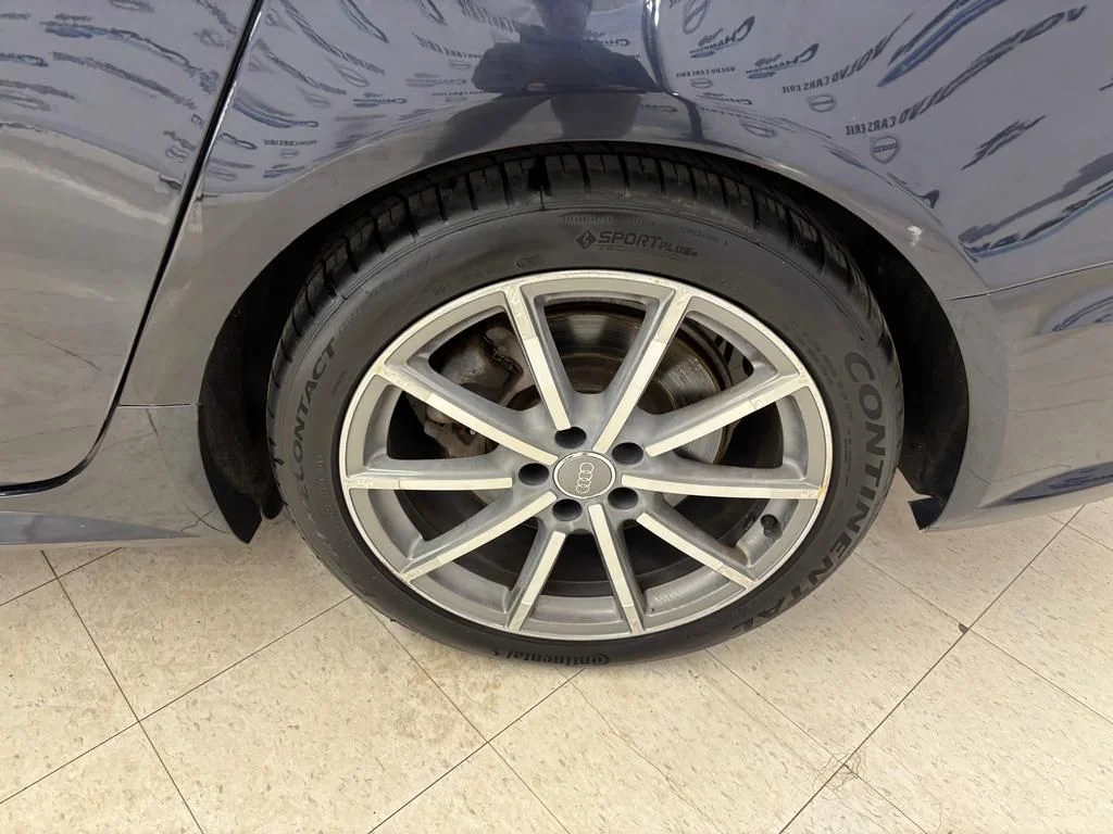 Used 2018 Moonlight Blue Metallic Audi 2.0T image 27