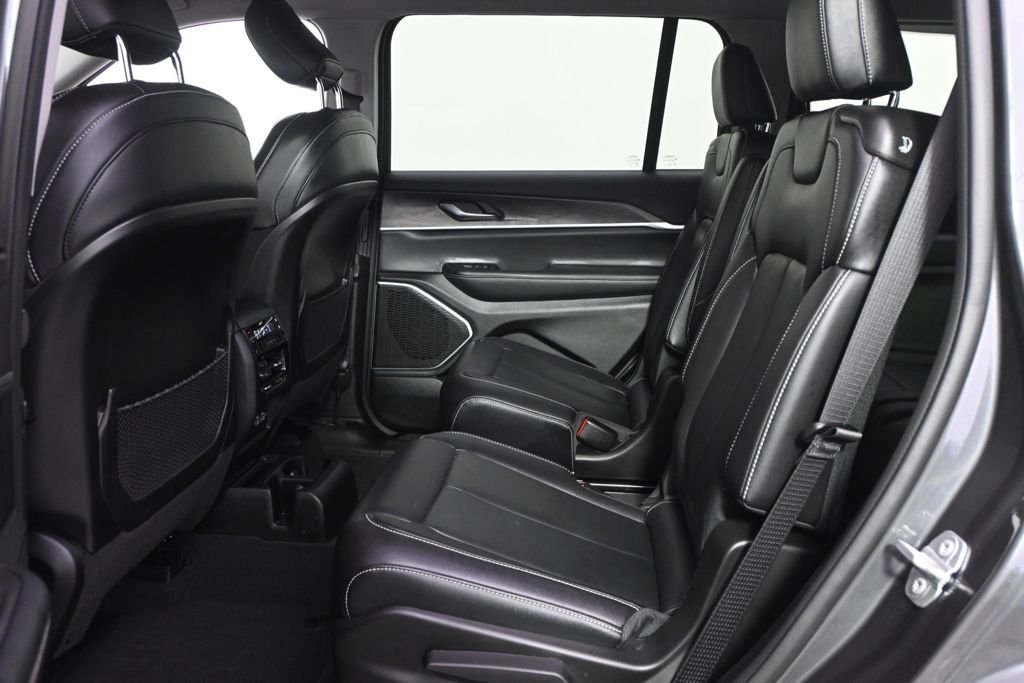 Used 2022 Gray Metallic Jeep Limited image 22