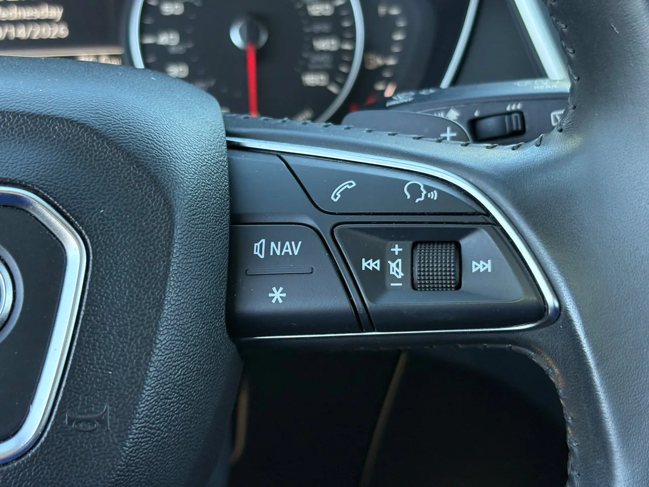 Used 2018 Black Metallic Audi 2.0T Premium Plus image 30