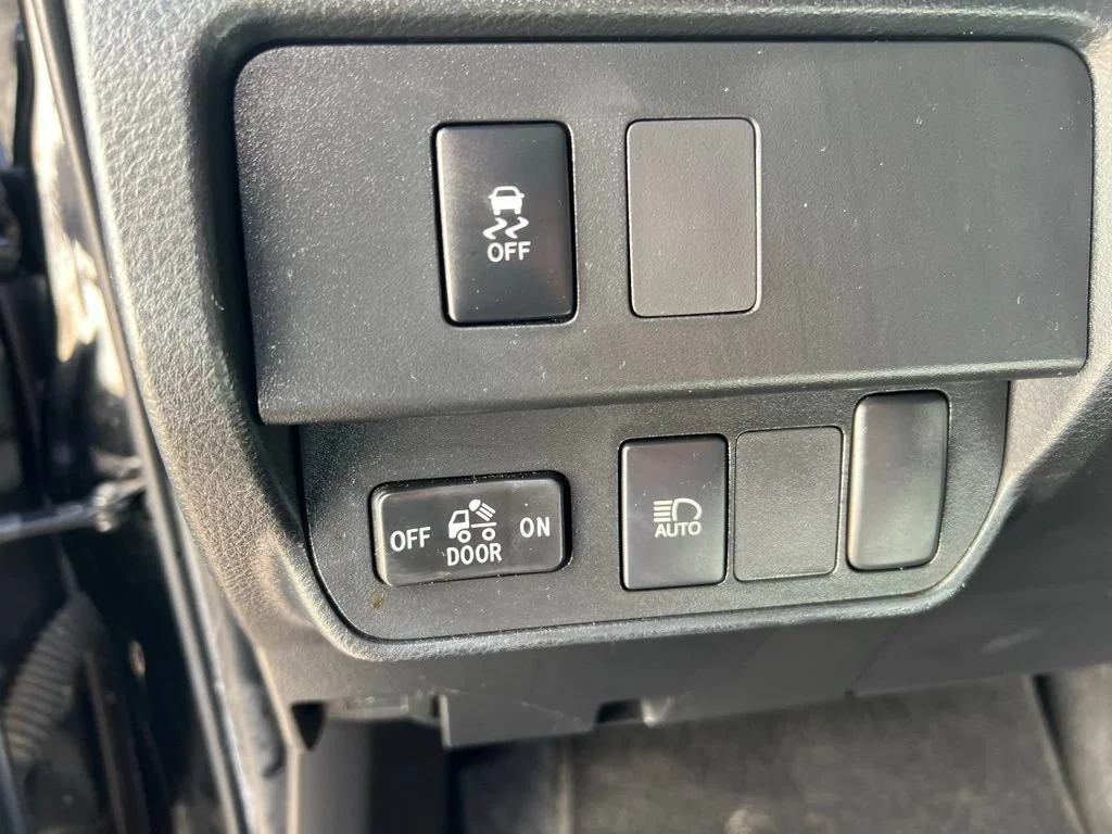 Used 2022 Black Toyota SR image 11
