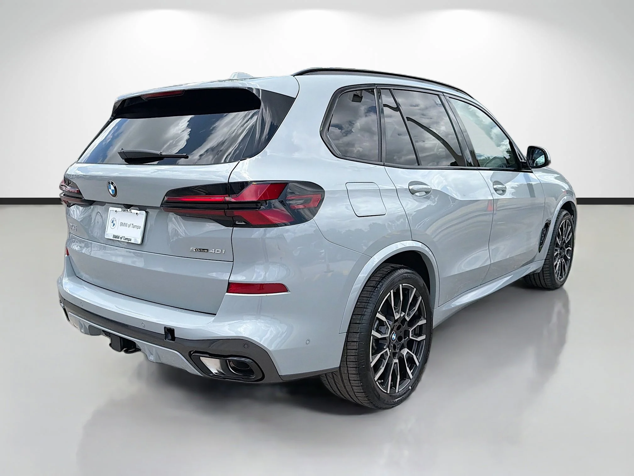 New 2026 Brooklyn Grey Metallic BMW sDrive40i image 3