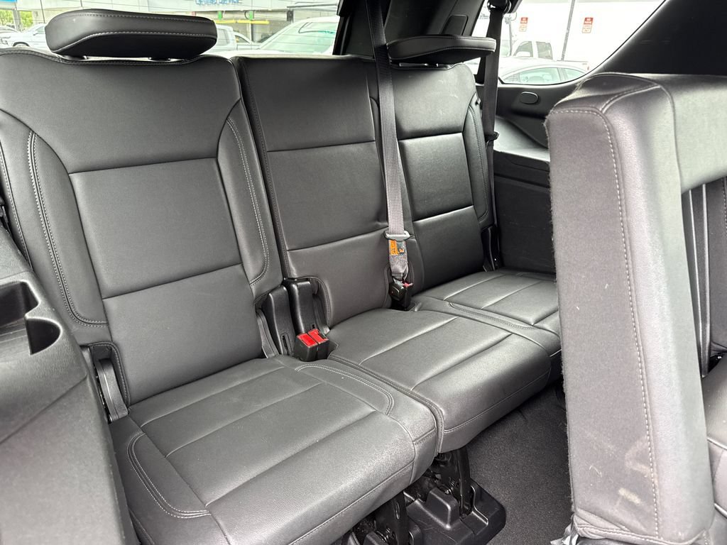 Used 2024 Summit White Chevrolet LT image 19