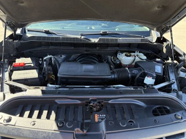 Used 2020 Gray Chevrolet LT image 29