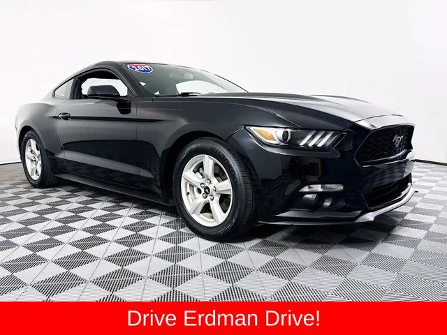 2017 Ford Mustang V6