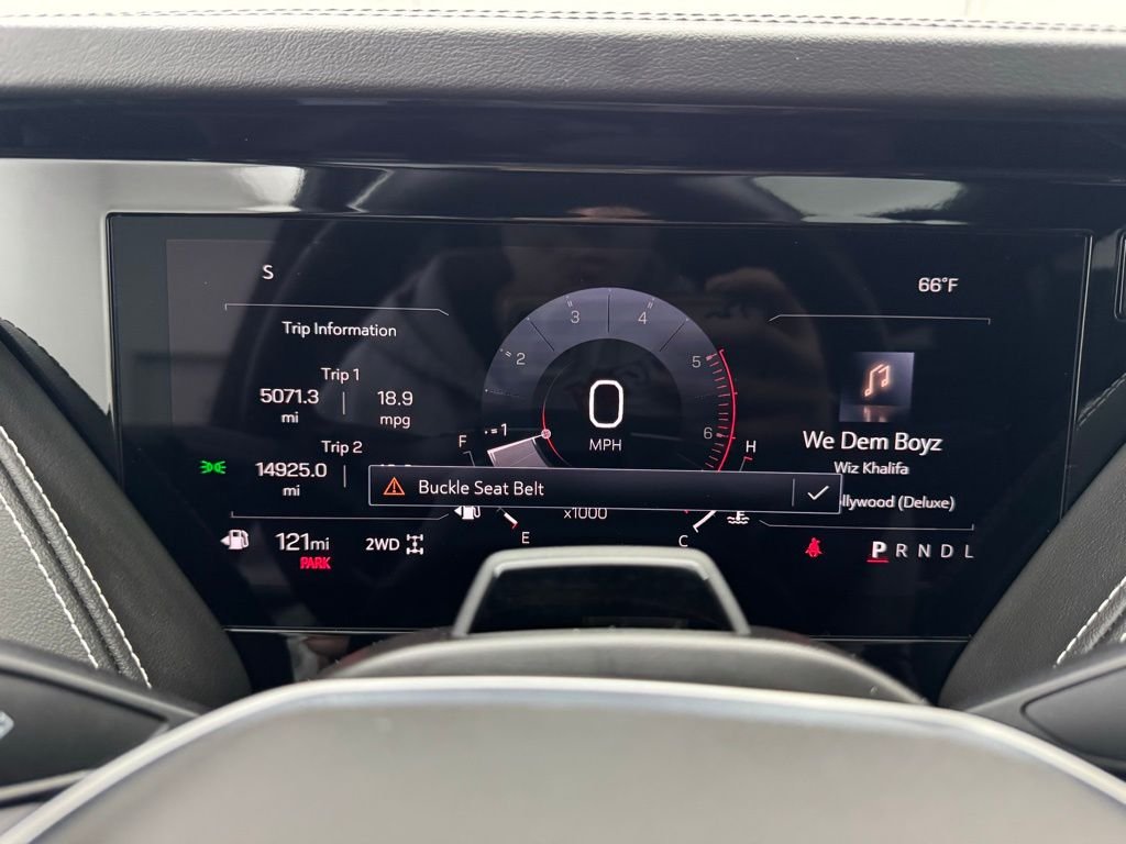 Used 2025 Onyx Black GMC AT4 Ultimate image 25