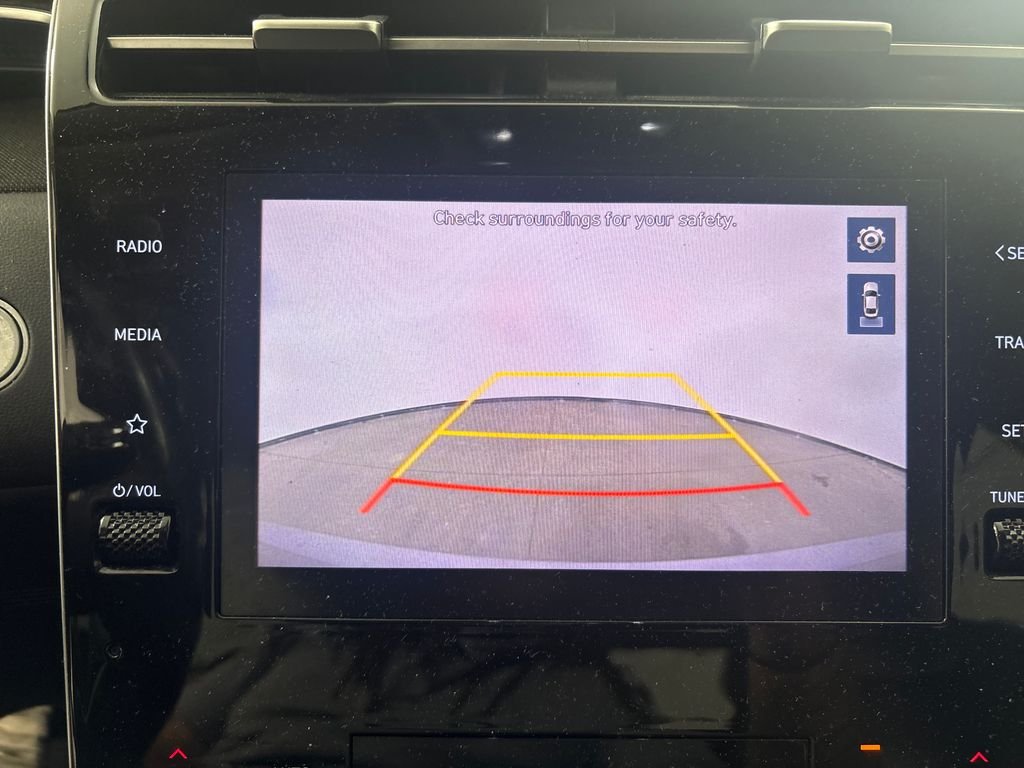 Used 2023 Silver Hyundai SEL image 23