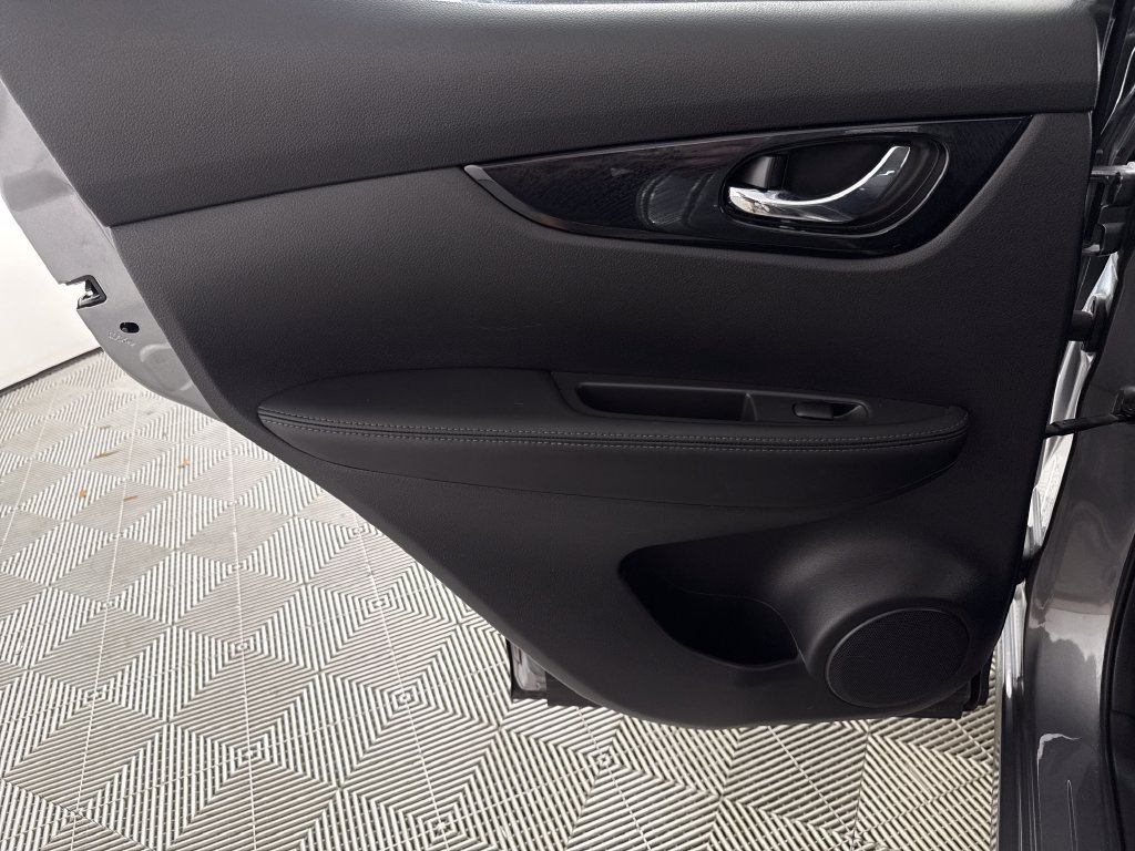 2021 Nissan Rogue Sport SV - Photo 11