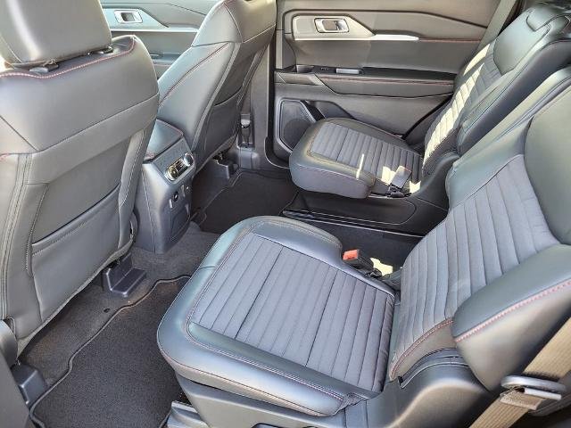 New 2026 Carbonized Gray Metallic Ford ST-Line image 6