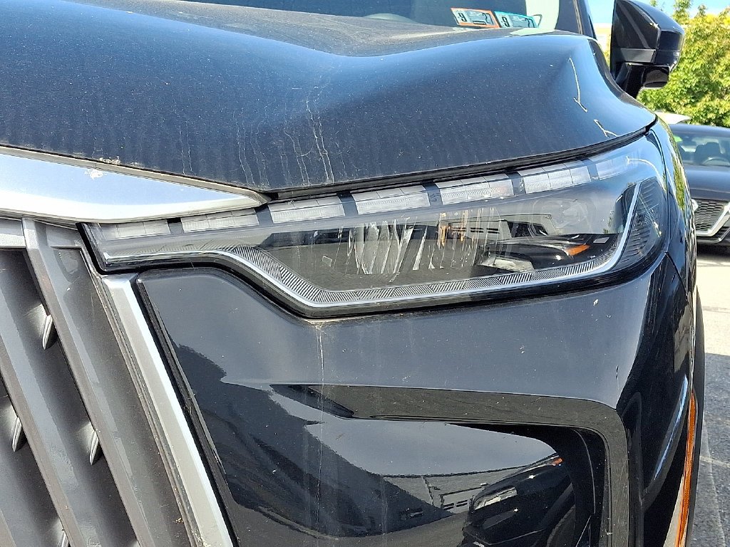 Used 2026 Black INFINITI LUXE image 8
