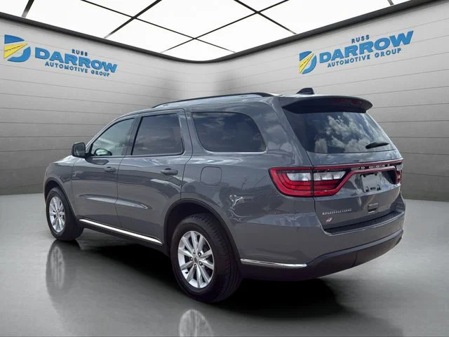 Used 2023 Gray Dodge SXT image 3