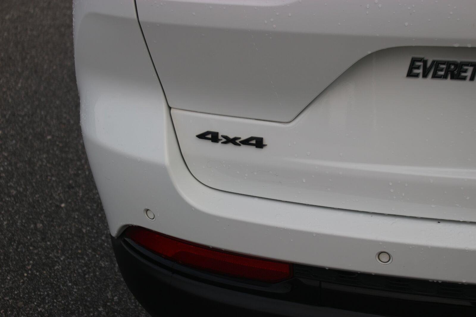 Used 2024 White Jeep Limited image 8