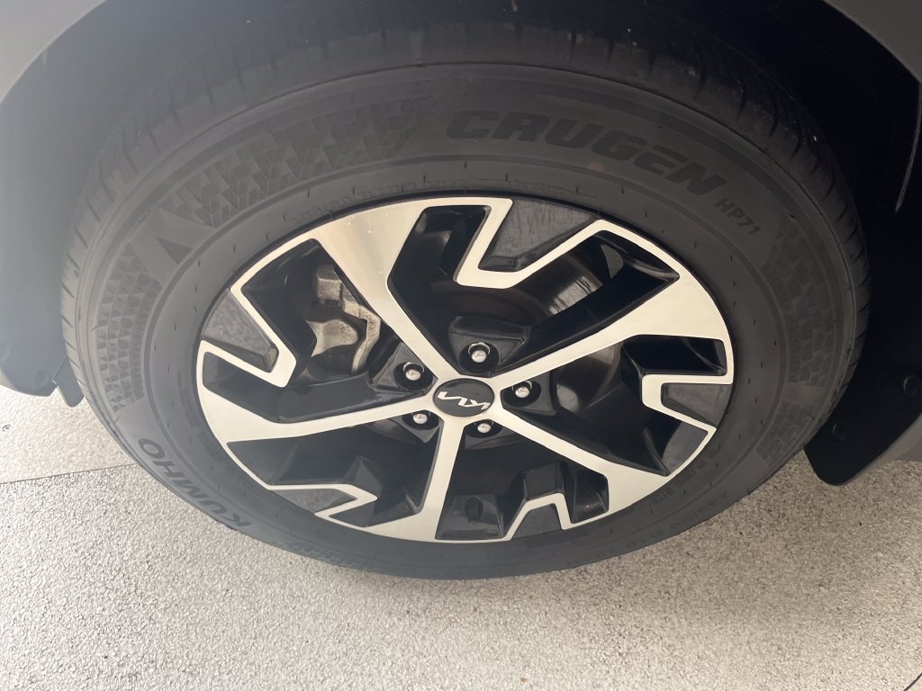 Used 2024 Silver Kia EX image 9