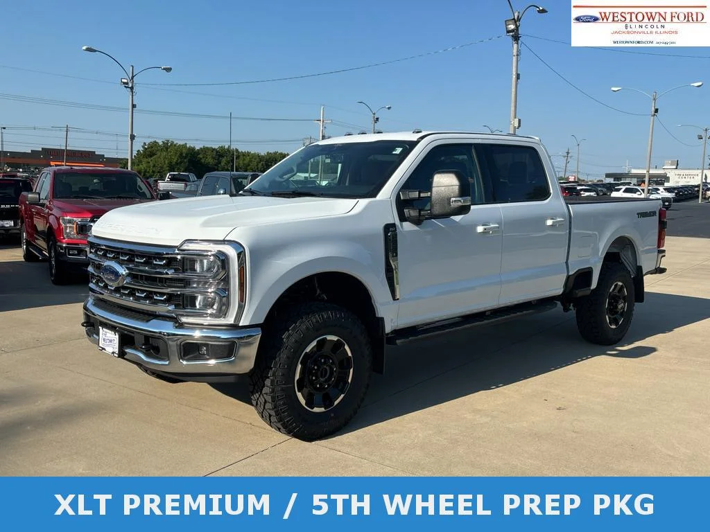 New 2026 Oxford White Ford F-250® XLT image 2