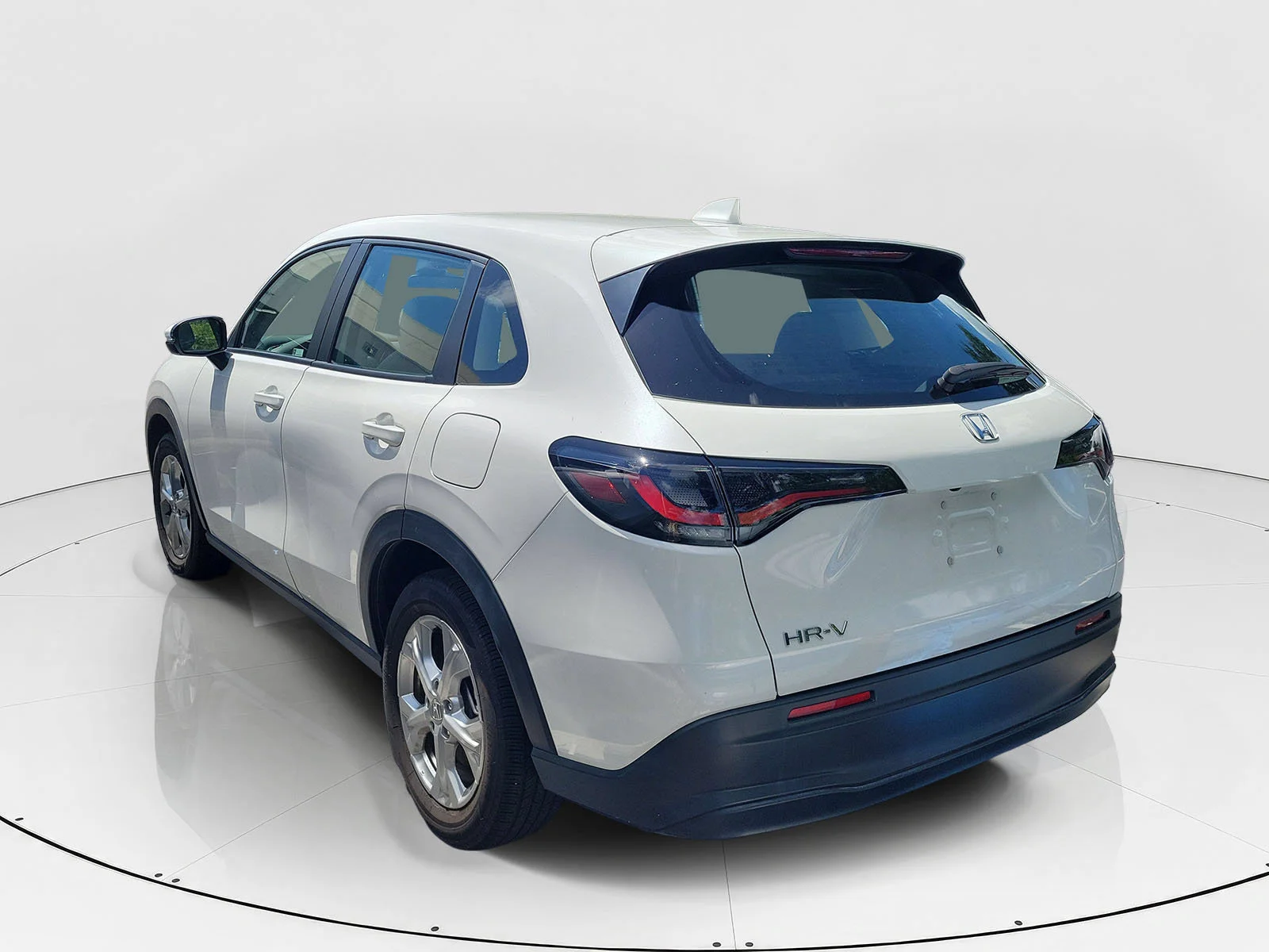 Used 2025  Honda LX image 5
