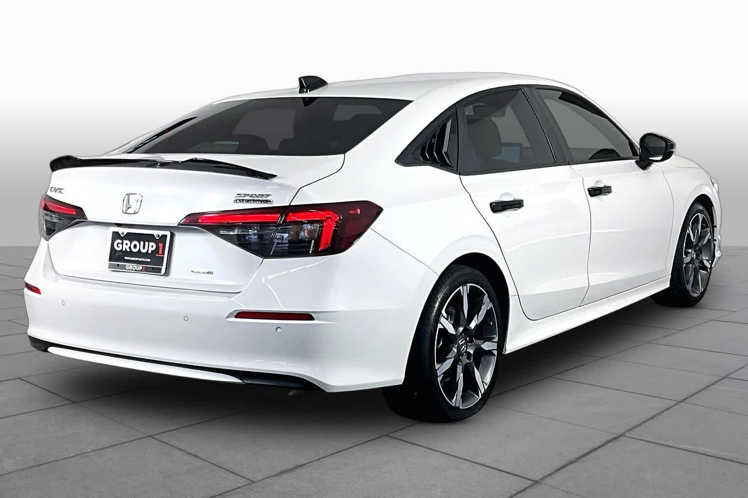 Used 2025 Platinum White Pearl Honda Sport Touring image 13