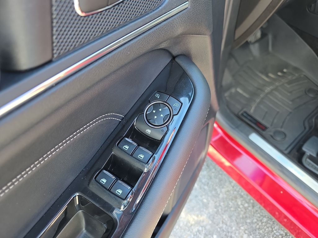2018 Ford Edge Titanium - Photo 19