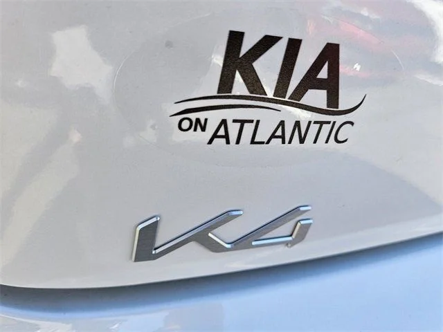 2025 Kia K4 EX - Photo 9