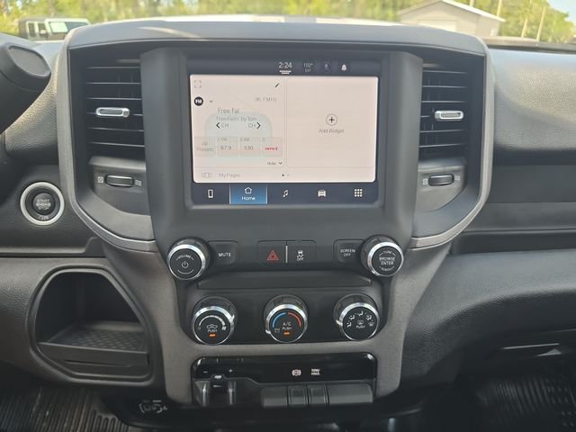 2024 RAM Ram 3500 Pickup Tradesman - Photo 17