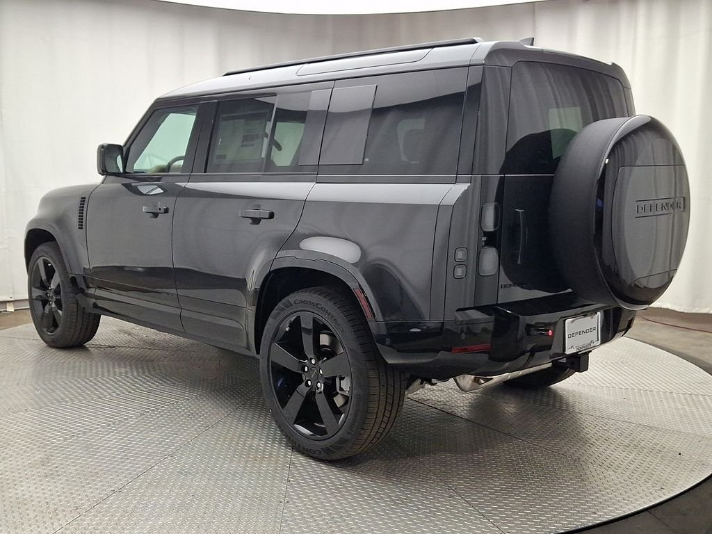 New 2026 Carpathian Grey LAND ROVER X-Dynamic SE image 4